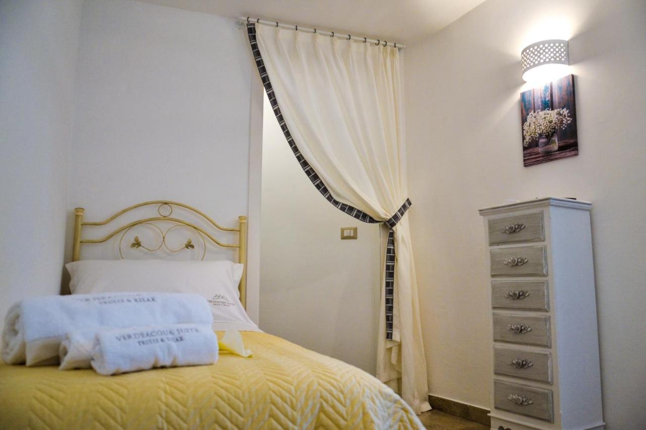 Verdeacqua Suite โลโกโรตอนโด ภายนอก รูปภาพ